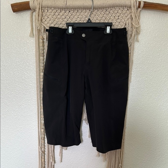 Patagonia size 2 women’s shorts - Picture 1 of 6
